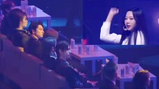 The male group in the audience reacted to aespa's performance cut