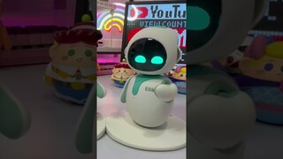 2 ROBOT INI BISA SALING INTERAKSI ?!?