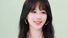 7.29 Yang Zi's Prada phát sóng trực tiếp, em gái để tóc mái trông như búp bê😍😍
