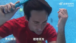 男子把家搬到水下，刷牙都不用漱口了，边吃饭边玩手机美滋滋！