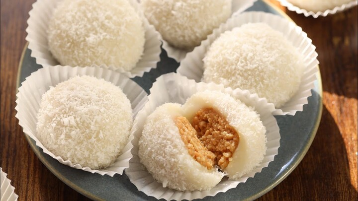 Bánh mochi dừa nhân đậu phộng | Coconut mochi with peanut filling