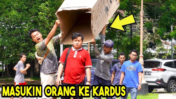 MASUKIN ORANG GA DI KENAL KE KARDUS, TERUS GW GA NGAKU! ORANG INI EMOSI