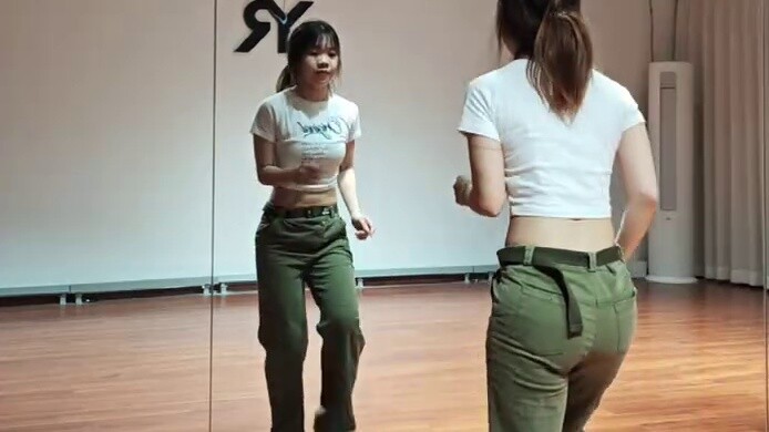 [y-ran]tellme Mengapa JYP menari dengan sangat lancar? Saya mempelajari keterampilan dasar ini, dan 