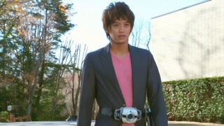 Kamen Rider's Eight Arrogant Transformations!