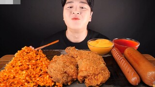 Mukbang thịt chiên giòn với mỳ cay #mukbang #mukbangASMR