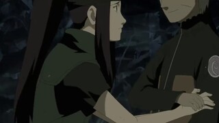 Tên tôi là Naruto Uzumaki, và tôi là con của hai anh hùng; cha tôi là Hokage đệ tứ, và mẹ tôi là Hồ 