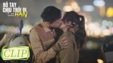 Clip Tập 9 Nụ hôn bá đạo là đây! | Bó Tay Chịu Trói Đi Đội Trưởng Hàn | WeTV