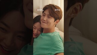[FANCAM] Ter-dimple-dimple Nonton Kim Seon-ho di Netflix | #Shorts