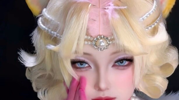 To all cosplayers: There is nothing wrong with you generating electricity for love