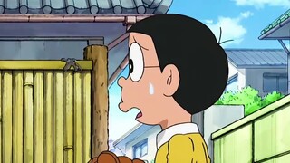 Để không bị khiển trách, Nobita đã tống Đôrêmon vào tù cải tạo.