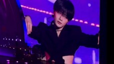 【straykids/梁精寅】 小羊:是裙子自己滑下来了,不是我的错!! 241115日本场D—1舞蹈solo ——Hallucination