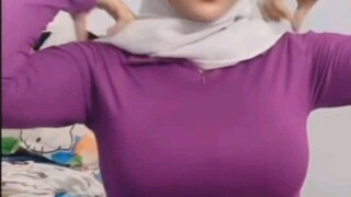 hijab susu montok