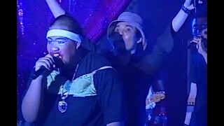 YOKEE PLAYBOY feat. F. HERO - สวย Live - คอนเสิร์ต เล็ก ชิ้น สด ปี 2546/2003