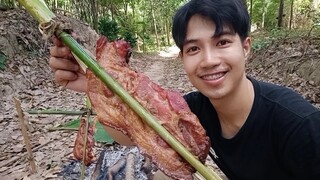 เข้าป่าขุดดินทำสวน ปิ้งย่างหมูสามชั้นกินข้าว.