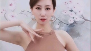 绝美气质成熟阿姨舞蹈翻跳