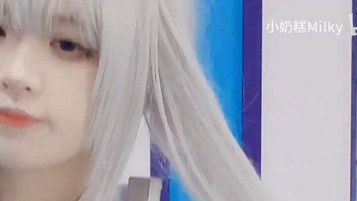 White-haired double ponytail yyds! ! Wuhan Dreamland Comic Expo Mi Youji cos [Little Milk Cake]