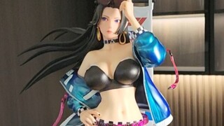 海贼王“女帝赛车女郎”汉库克女帝雕像动漫手办限量GK雕像首发开箱。