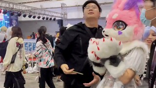 The first time I wore animal costumes to the comic exhibition, I was hugged and patted by Rua