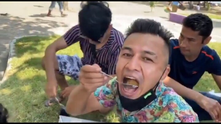 Vlog 2 (Hari ualng  tahun aku di pantai )Surprise aku ❤🙏