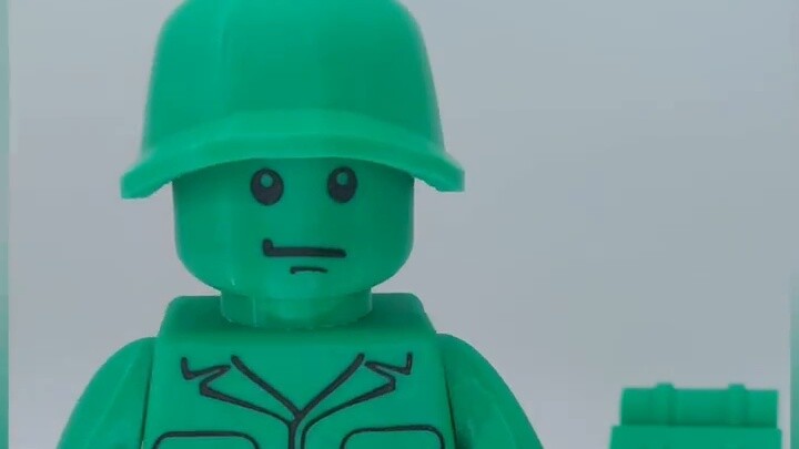 Tuổi thơ của bạn có người lính xanh nào không? Mô hình nhỏ lính xanh LEGO lớn hơn 6 lần!
