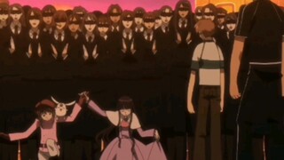 Tomoyo được bao quanh bởi các vệ sĩ bất kể anh ấy ở đâu
