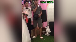 Đi đám cưới mùa dịch covid - 19 troll em gái và cái kết hài hước 😂😂 Mọi người xem hết video nhé tùngbongvlog hàihước helen123456