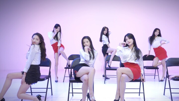 King Zhou couldn't even walk after seeing this tight skirt and high heels!