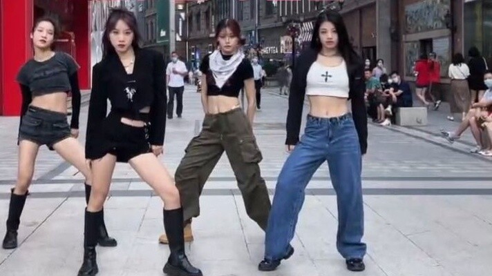 The Chinese team applied to play in BLACKPINK ShutDown Super cool street scene