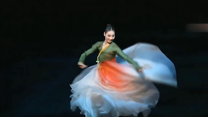 73 Chunxiang's skirt looks like a cloud that won't disperse. Korean dance is so beautiful. #KoreanDa