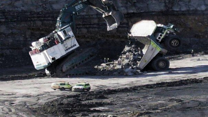 Most Dangerous Idiots Big Excavaor Operator Fails - Driving Funny Fail Win Skill - Excavator at Work