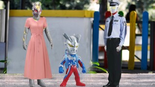 Video mainan orang tua-anak pendidikan pencerahan anak-anak: Little Ciro Ultraman belajar pelajaran 