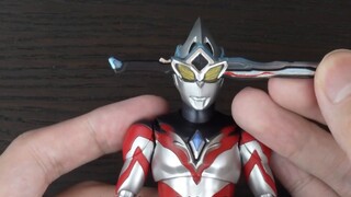 ประกายแห่งแรงบันดาลใจ.gif SHF Ultraman Arc ส่วนโค้งขนาดเล็กที่สามารถเคลื่อนย้ายได้