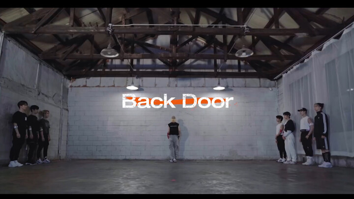 【Stray Kids】Koreografernya sangat keren^ Album baru menampilkan studio tari Back Door