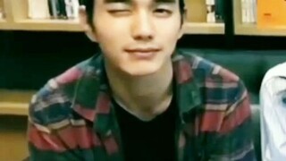 #YooSeungHo sending ❤️