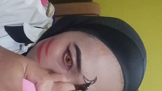 baru belajar transisi sama makeup :')