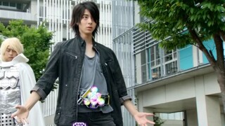 Melihat transformasi terakhir dari protagonis Kamen Rider TV