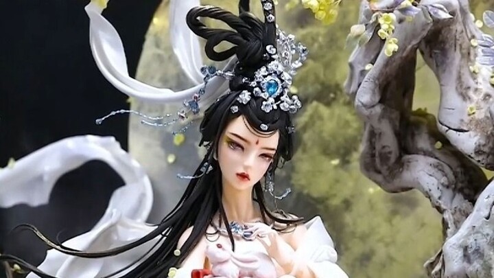 ฉางเอ๋อมาแล้ว! เค้กฟองดองสไตล์จีนที่ทำด้วยฝีมือช่างจีนสามารถครองใจคุณได้หรือไม่?