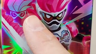DIY พวงกุญแจ Kamen Rider ของคุณเองโดยใช้ชิ้นส่วนบล็อกตัวต่อ!