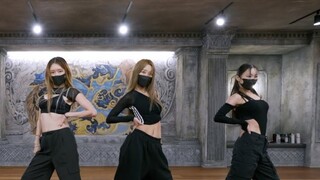 YGX - BLACKPINK's original choreography for "PINK VENOM" is released, and the CRAZY sisters are goin