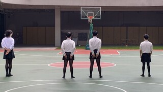 Men's high school flipping orange caramel in front of the whole school｜Random k-pop challenge