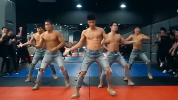 Netizen asing menonton video dance paling populer di Douyin: pertama kali saya melihat sesuatu di Ch