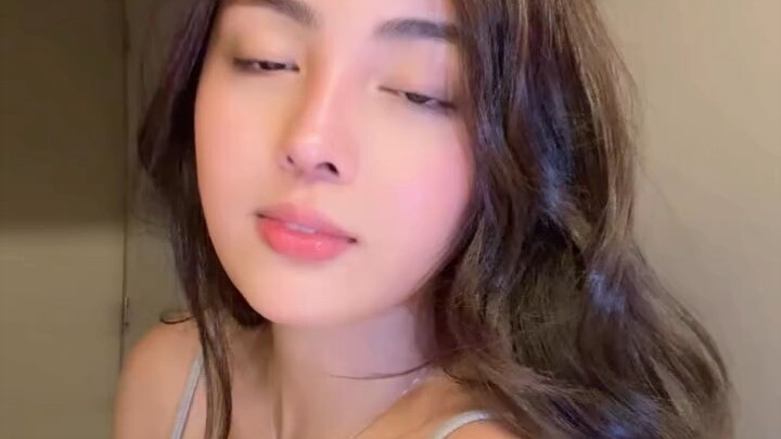 #bukaberanda  menunggu yg tidak pasti 🥺