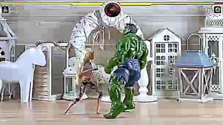 Barbie vs Hulk