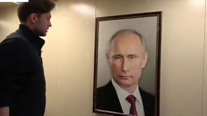 Thanh niên chơi khăm treo ảnh Putin trong thang máy, phản ứng thực sự của người dân Nga cực kỳ hài h