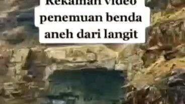 REKAMAN VIDEO PENEMUAN BENDA ANEH DARI LANGIT😱