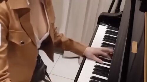 [I love to learn] Would you join this kind of Survey Corps? ~ Piano performance of the theme song of