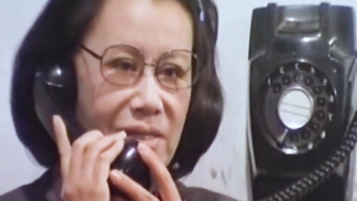 A poor guy relied on a bottle of fake Maotai to pretend to be a high-ranking official's son, and the