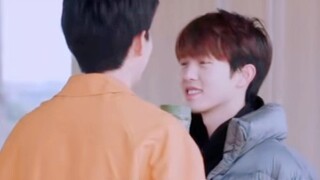 Lá chắn tấn công cao và phòng thủ thấp