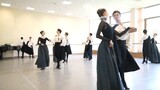 [บัลเล่ต์] Courant (การเต้นรำในศาลจากอิตาลีในศตวรรษที่ 17) - สถาบันบัลเล่ต์แห่งรัฐมอสโก (โรงเรียนบัล