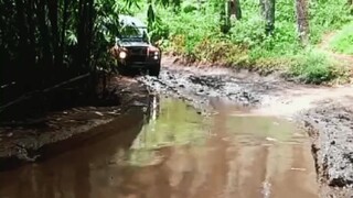 OFFROAD CIKOLE LEMBANG BANDUNG - TRACKnya Mantap2 gmn gitu bosqyu